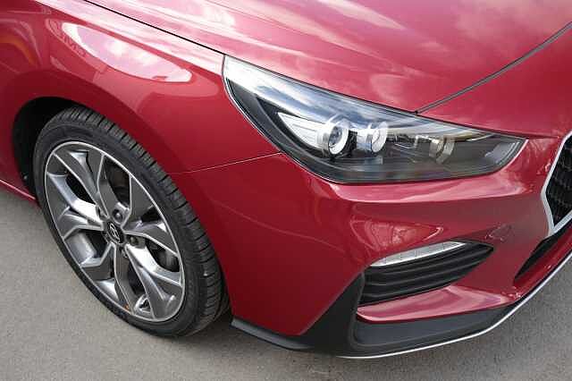 Hyundai i30 Fastback 1.4 T-GDi (140ps) N Line + Nav
