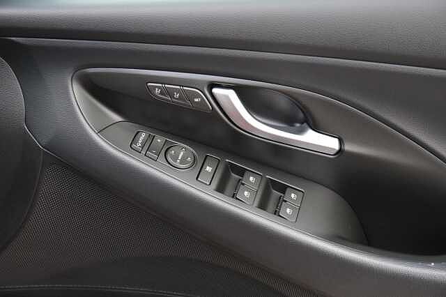 Hyundai i30 Fastback 1.4 T-GDi (140ps) N Line + Nav