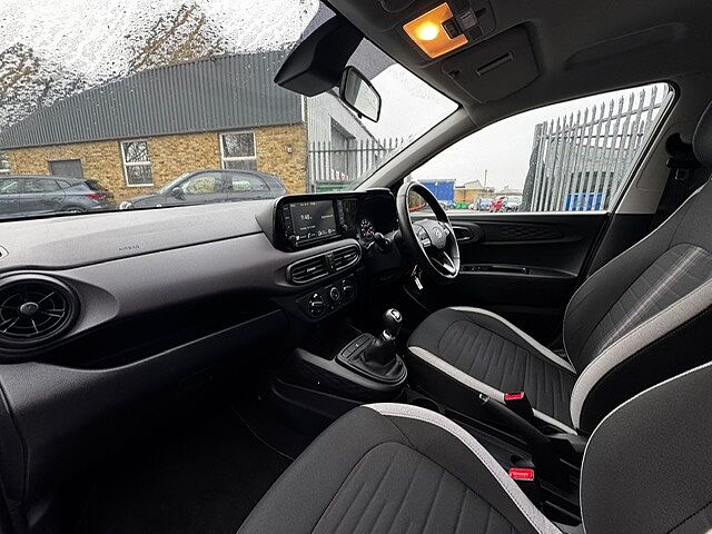 Hyundai i10 1.0 MPi SE Connect 5dr