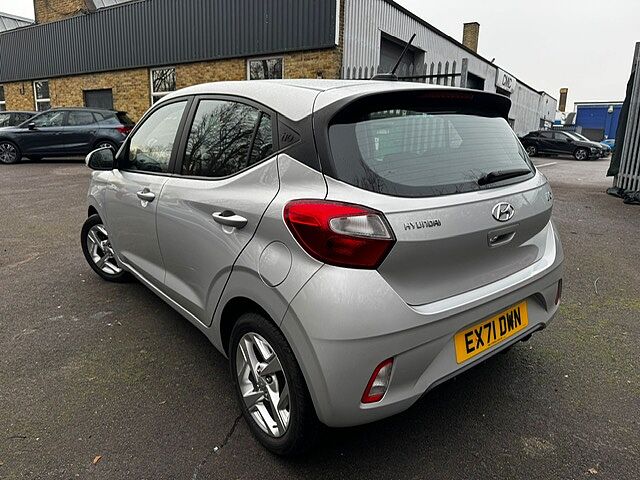 Hyundai i10 1.0 MPi SE Connect 5dr