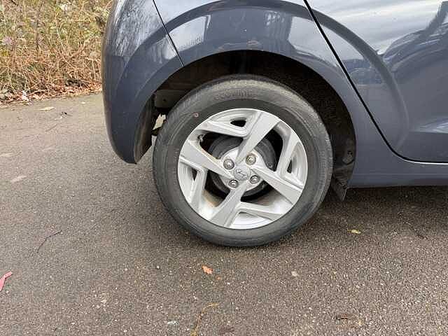 Hyundai i10 1.0 MPi SE Connect 5dr Auto