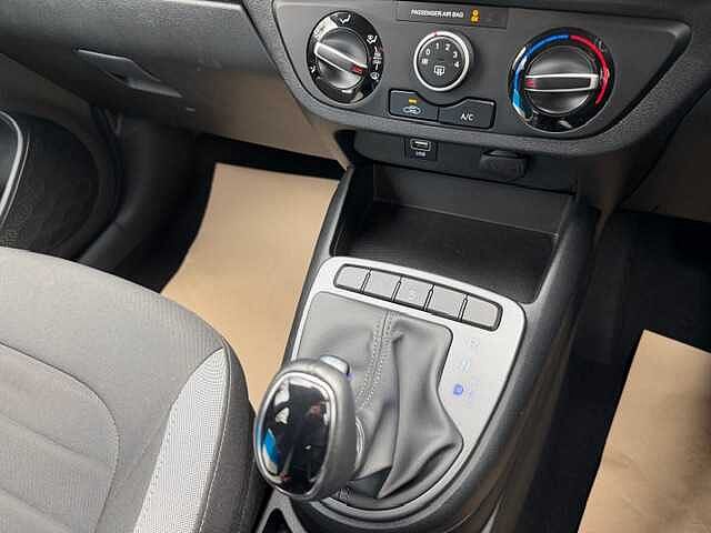 Hyundai i10 1.0 MPi SE Connect 5dr Auto