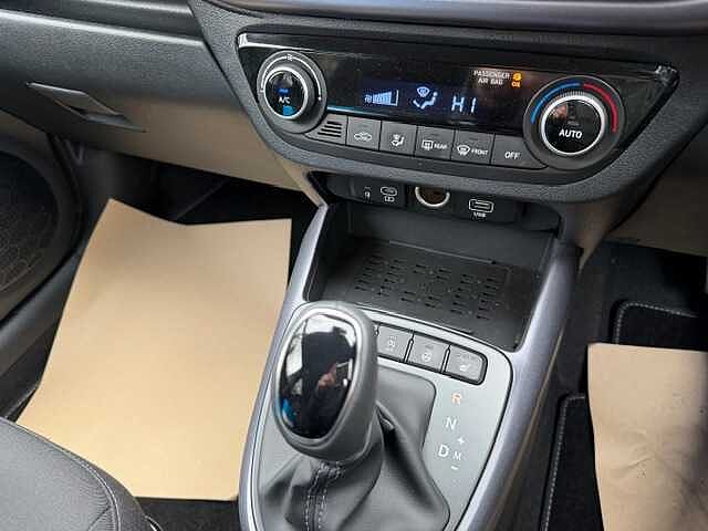 Hyundai i10 1.2 [79] Premium 5dr Auto [Nav]