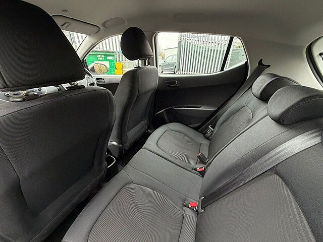 Hyundai i10 1.2 SE 5dr Auto