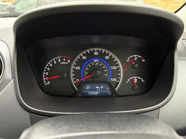 Hyundai i10 1.2 SE 5dr Auto