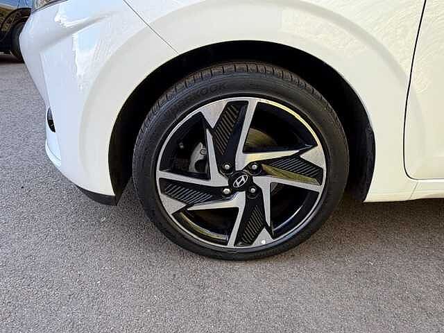 Hyundai i10 1.2 MPi Premium 5dr Auto