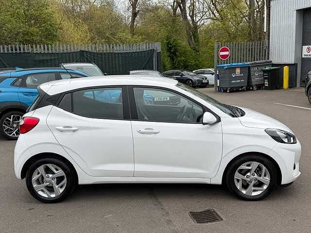 Hyundai i10 1.0 MPi SE Connect 5dr